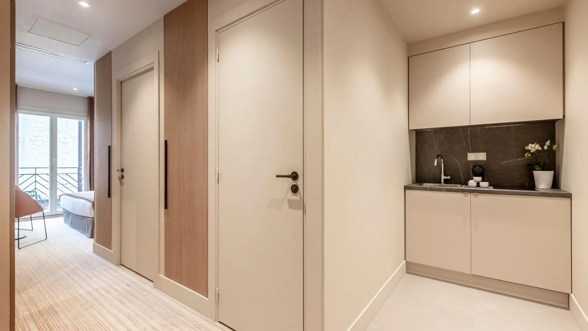Suites Fl - By Sweett Paris France