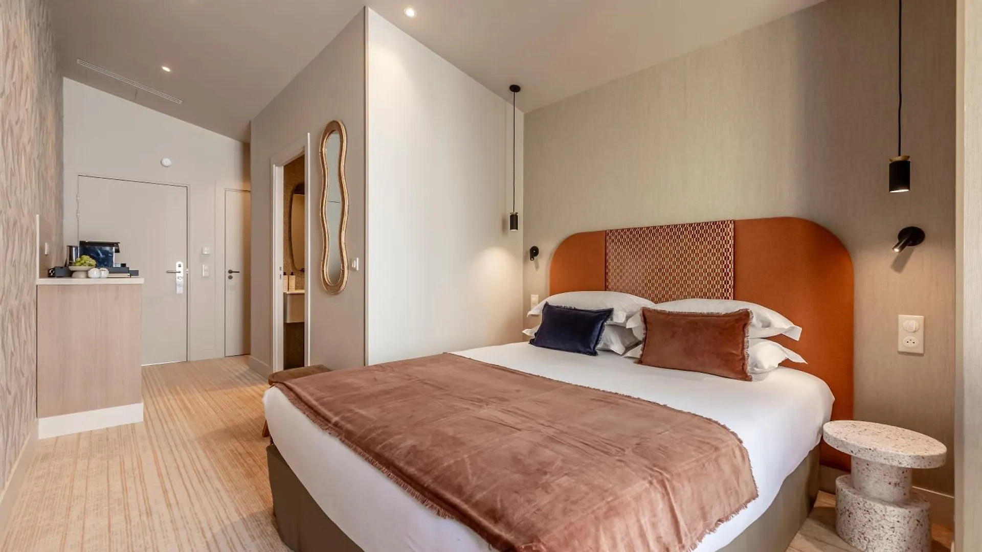 **** Hotel Suites Fl - By Sweett Paris France