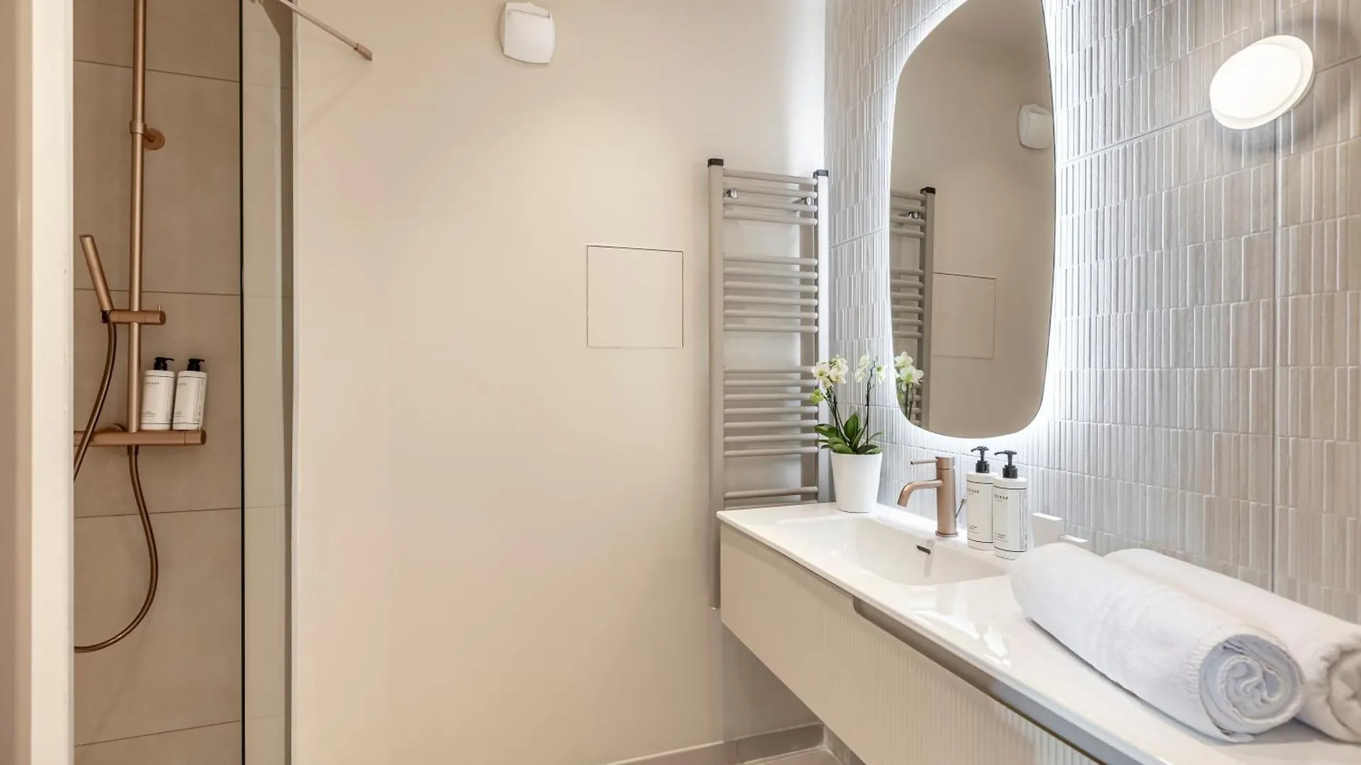 Suites Fl - By Sweett Paris Hotel