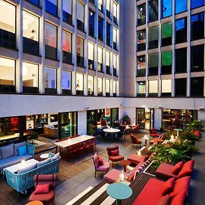 Citizenm Champs-elysees Hotel
