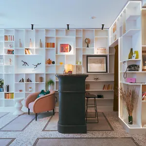 Dadou Hotel