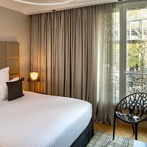 4* Hotel First Tour Eiffel