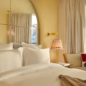 4* Hotel 9confidentiel