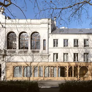 Elysee Montmartre Paris
