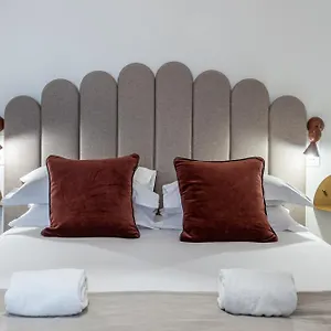 Le Nest By Sweett Hotel